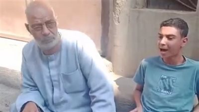 يحفظ نصف القرآن.. محمد صغير من ذوي الهمم بالمنوفية يتحدى الإعاقة ويحلم بأن يصبح مقرئًا