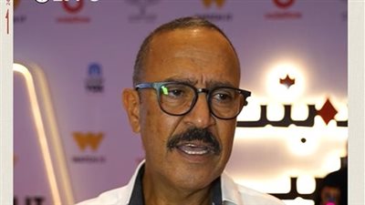 أشرف عبد الباقي: تجربة ولد بنت شايب جديدة.. وزينة بنتي مخرجة شاطرة وبتعرف توجه الممثل