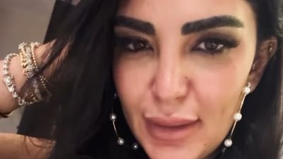 اتكهربت.. غرق منزل الإعلامية سالي عبد السلام بعد انفجار ماسورة مياه