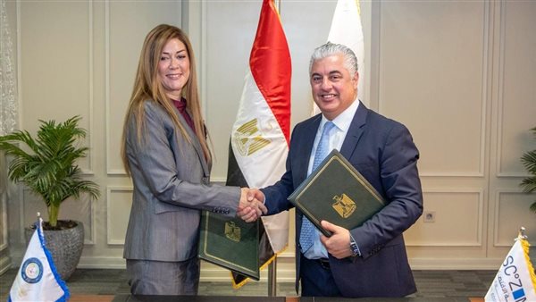 جانب من توقيع بروتوكول