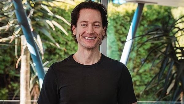 خبير بيولوجي