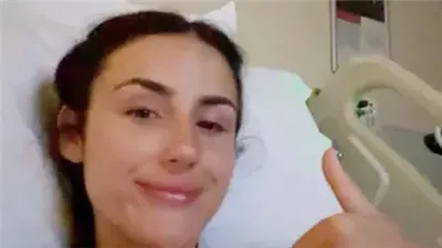 شابة تُصاب بسرطان القولون في المرحلة الثالثة بعد تجاهلها لعرض بسيط