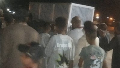 أهالي السويس يشيعون جثمان مسن بعد إسقاط 54 ألف جنيه من تكاليف علاجه