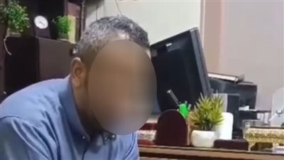 والد ضحايا جريمة فيصل في أول ظهور: زوجتي على خلق ولا أقبل الخوض في عرضها