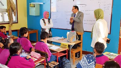 بعد اطلاعه على تقييمات التلاميذ.. ​مدير تعليم جنوب سيناء يشدد على تطبيق برامج القرائية