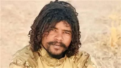 يسعى للوصول إلى عدد محدد من الضحايا.. من هو أبو لولو سفاح الفاشر؟