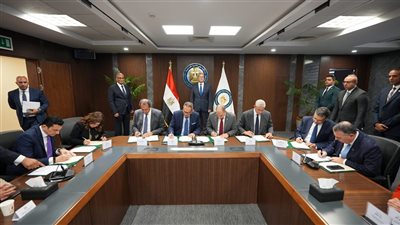 بـ135 مليون دولار.. وزير البترول يشهد توقيع عقد تمويل مشروع الإيثانول الحيوي مع تحالف مصرفي