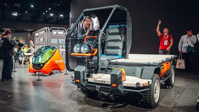 تويوتا تعرض كراسي متحركة وسيارة روبوتية للأطفال في معرض طوكيو للتنقل