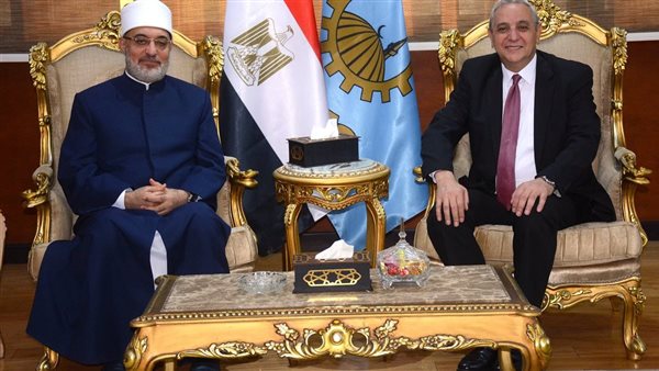 محافظ الغربية يستقبل