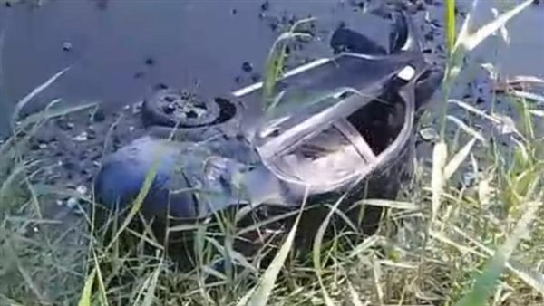 سقوط سيارة ملاكي