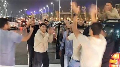 أجواء احتفالية.. فيديو لـ شباب يحتفون بالافتتاح المنتظر لـ المتحف المصري الكبير يثير إعجاب السوشيال ميديا