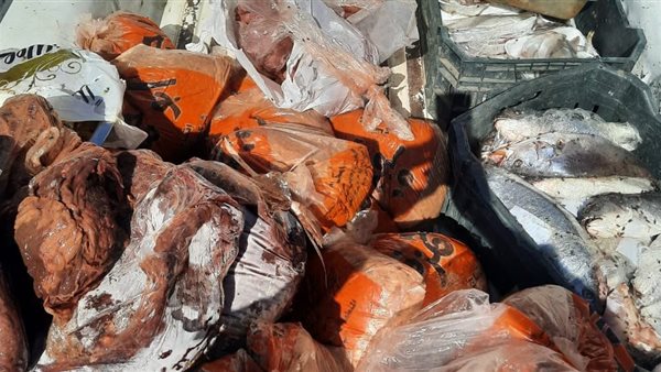 لحوم وأسماك غير صالحة