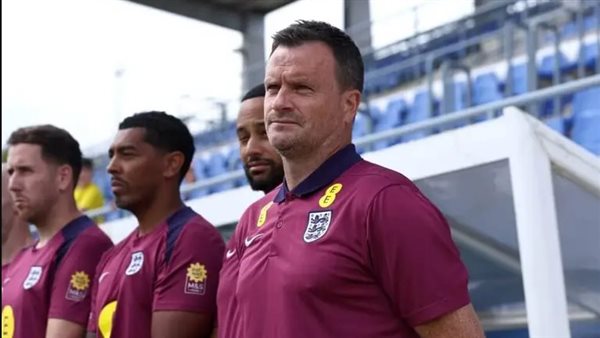 نيل رايان - المدير