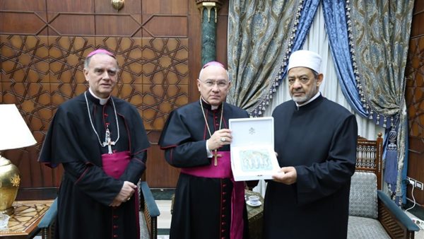 الدكتور أحمد الطيب