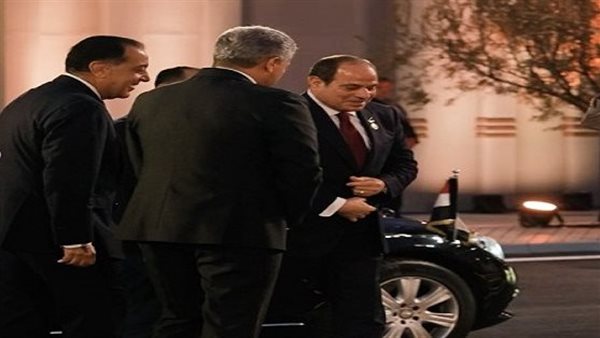 الرئيس السيسي يصل