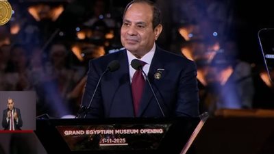الرئيس السيسي: مصر ستظل واحة للاستقرار.. والمصري كان ولا يزال رسولا دائما للسلام