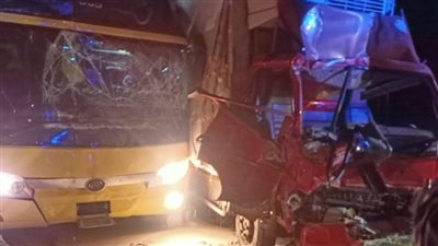 مصرع شخص وإصابة 14 آخرين في حادث تصادم أتوبيسين مع سيارة نقل بطريق الجلالة - الزعفرانة بالسويس