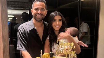 ريم سامي تعلن شفاء نجلها الرضيع بعد سقوطه وإصابته بالرأس