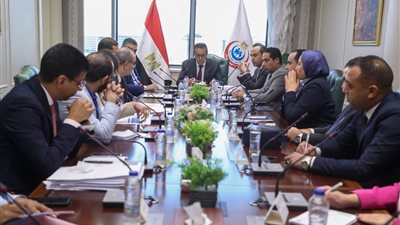 وزير الصحة يوجه بتشكيل لجنة فنية لوضع ضوابط التعاقد في منظومة صرف الأجهزة التعويضية بالتأمين الشامل