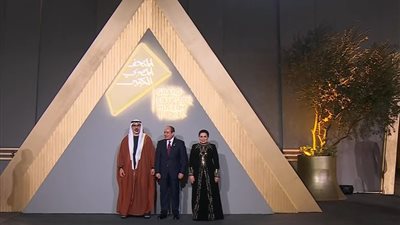 خالد بن محمد بن زايد يشارك في احتفالية افتتاح المتحف المصري الكبير