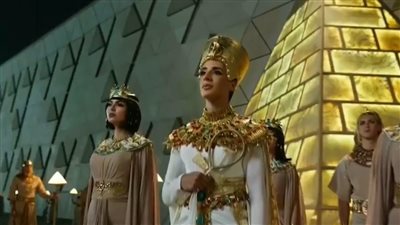 استثنائي وتاريخي.. فريال أشرف تحتفي بمشاركتها في حفل افتتاح المتحف المصري الكبير