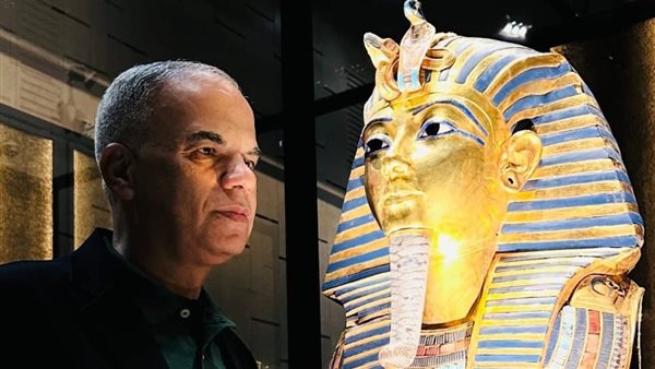 قناع توت عنخ آمون