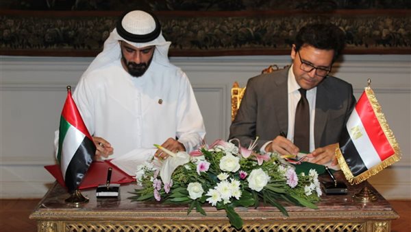 خلال توقيع البروتوكول