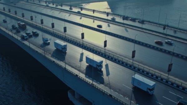 لقطات من نقل قناع