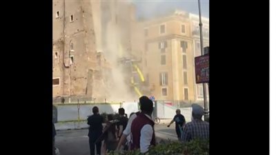 انهيار جزء من برج كونتي الشهير في روما.. ومحاولات لانتشال عالقين تحت الأنقاض 