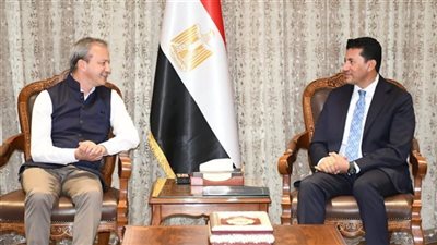 وزير الرياضة يبحث مع رئيس الاتحاد الدولي للشطرنج سبل تطوير اللعبة في مصر