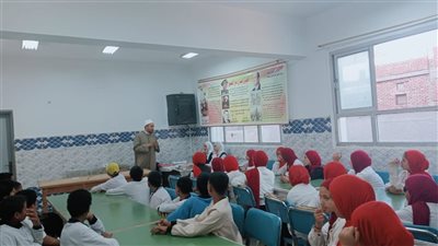 الأوقاف تنظّم ندوات حول إدمان وسائل التواصل الاجتماعي بالمدارس في الإسماعيلية 