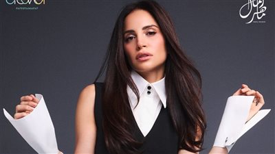 بعد نجاح ألبوم حاجة غير.. آمال ماهر تروج لأجدد أغانيها خذلني