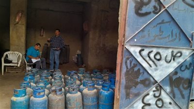 تموين القليوبية تحرر محاضر لمخالفات في مستودعات البوتاجاز ومحطات الوقود بالخانكة