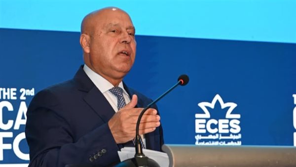 الفريق كامل - الوزير