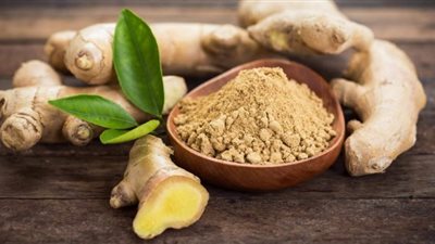 عشب طبيعي.. تعرف على فوائد الزنجبيل وأضراره
