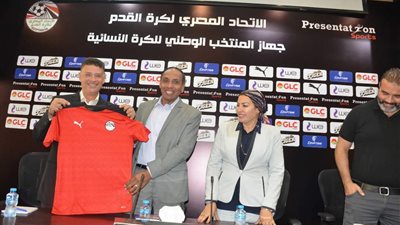 معسكر مفتوح لمنتخبَي الكرة النسائية ينطلق السبت المقبل