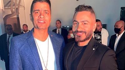 متابعو حسن شاكوش يهاجمونه بسبب تامر حسني (صور)