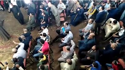 “نقسم بالله العظيم”.. أهالي قرية بالبحيرة يؤدون القسم على عدم انتخاب أحد المرشحين لمجلس النواب (فيديو)