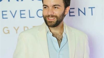 شريف رمزي: “حبيت من جدي صلاح ذو الفقار الحياة والتمثيل ونادي الزمالك”