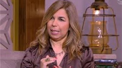 خبيرة إتيكيت تكشف الخطوط الحمراء بين الزوج والزوجة (فيديو)