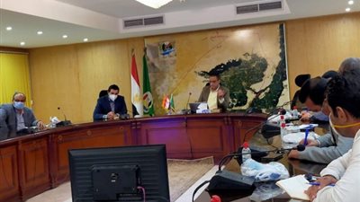 محافظ الفيوم: نسعى لإعادة بحيرة قارون لسابق عهدها و13 نشاطا قريبا على البحيرة