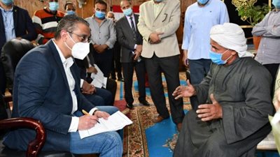أحمد الأنصاري: الفيوم متوسطة صحياً والدولة اتجهت حالياً لوضع الصحة في المقام الأول