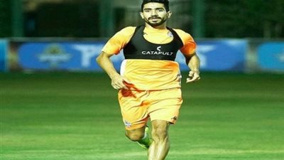 الأهلي ينفي التفاوض مع بيراميدز للتعاقد مع محمد فاروق