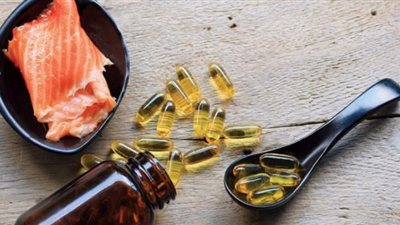 نتائج التجارب تكشف.. تناول زيت السمك يقي من فيروس كورونا