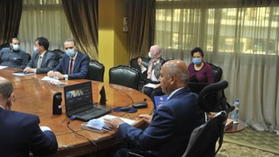 “الوزير” يستعرض الفرص الاستثمارية بمجالات النقل أمام 40 بنكًا وشركة أوروبية ومصرية