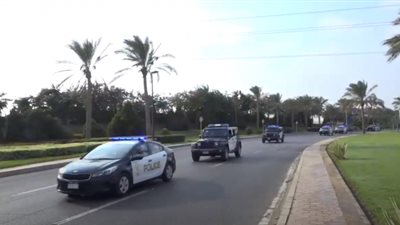 معلمة تتهم شابًا بصفعها في التجمع.. والأمن يضبطه: “معملتش حاجة”