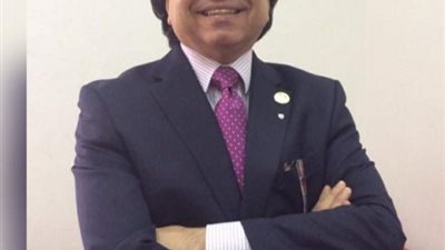 محمد الدرينى: قافلة طبية إلى صنعاء ونداء أممي يطلقه الدكتور جمال شعبان لفتح المطار أمام المرضى