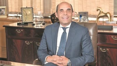 رئيس بنك القاهرة: 5 تريليونات دولار مدفوعات رقمية عالميًا.. ومصر تتطور في هذا القطاع