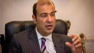 توقيع اتفاق تعاون بين اتحاد الغرف التجارية ومجلس الأعمال العربي الروسي