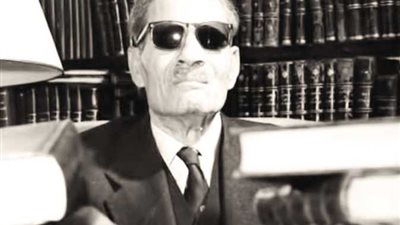 مرور 131 عاما على ميلاد عميد الأدب العربي طه حسين (فيديو)